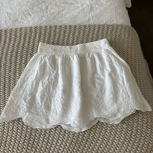 Zara Embroidered scalloped white skirt